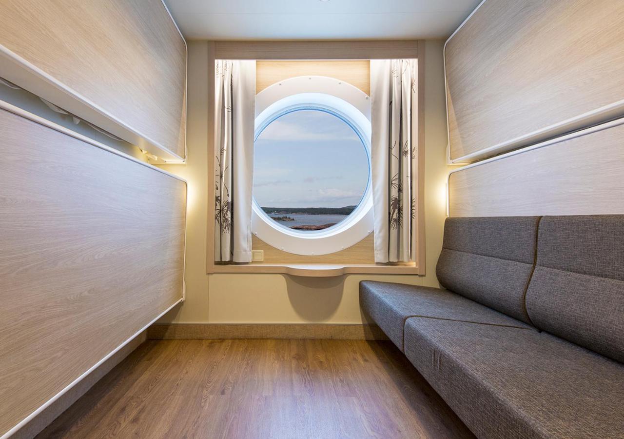 Viking Line Ferry Viking Grace - One-Way Journey From Turku To Stockholm Hotell Rom bilde